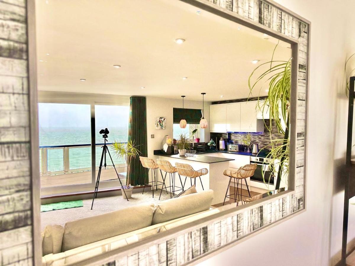 Stunning Sea View Two Double Bedroom Apartment - With Balcony - Opposite Beachfront Walk Bournemouth Exterior photo